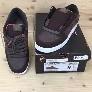 DVS Wilson 5 Girl Size 9 Brown Suede MSRP $72 NIB